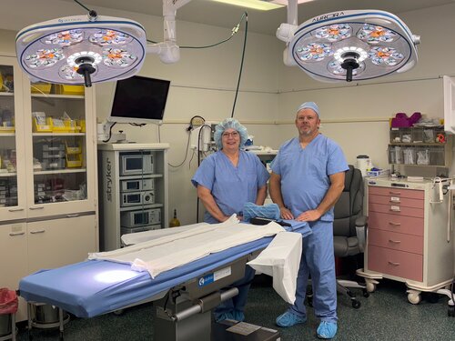 Surgical team in or